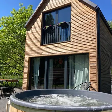 Domek Z Jacuzzi Mrzeżyno Eksteriør bilde